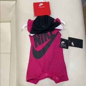 NIKE Black/Pink 2-Piece Set (HAT)